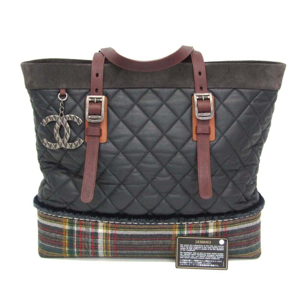 CHANEL Black Leather Tote Bag - Picture 2 of 16